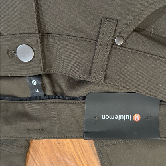 Lululemon pants - Picture 2 of 6